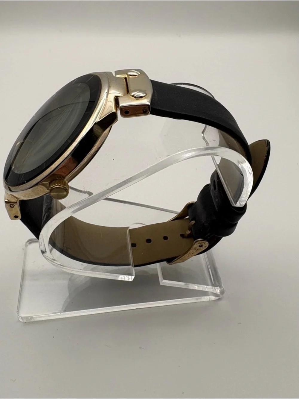 Charming Charlie Black & Gold Sleek Women’s Watch‎ New Battery Works!